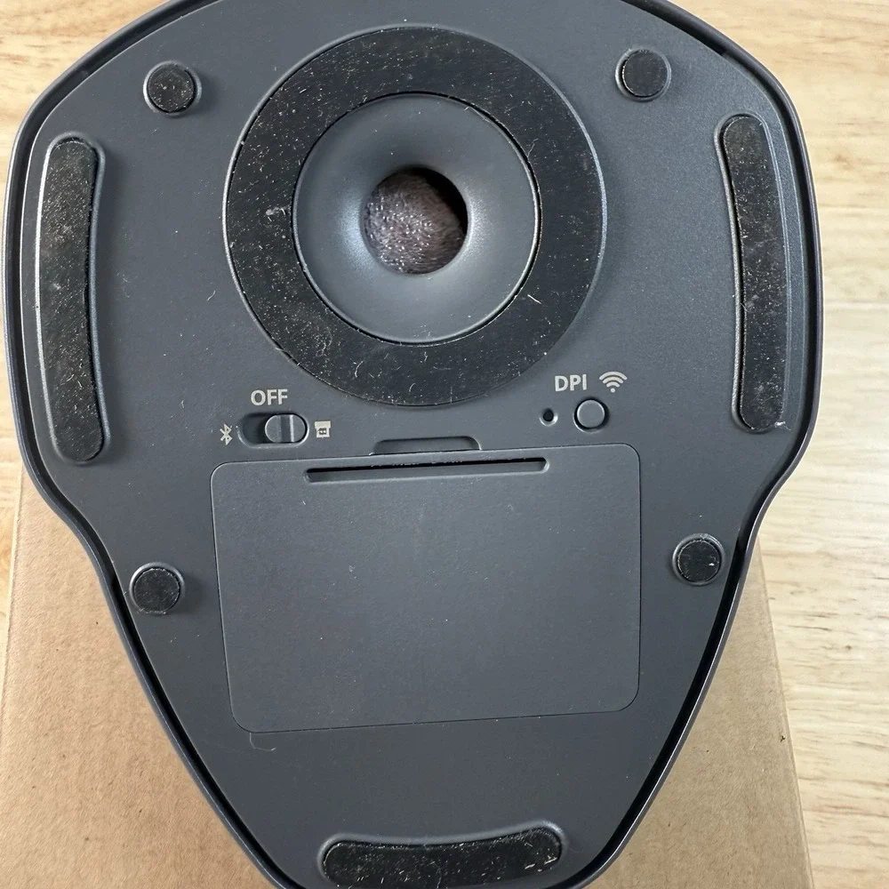 Kensington Orbit Wireless Trackball Mouse with Scroll Ring Black/Red (K70990WW)‎